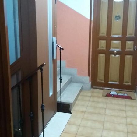 Habitacion Cookie En Chamberi マドリード エクステリア 写真