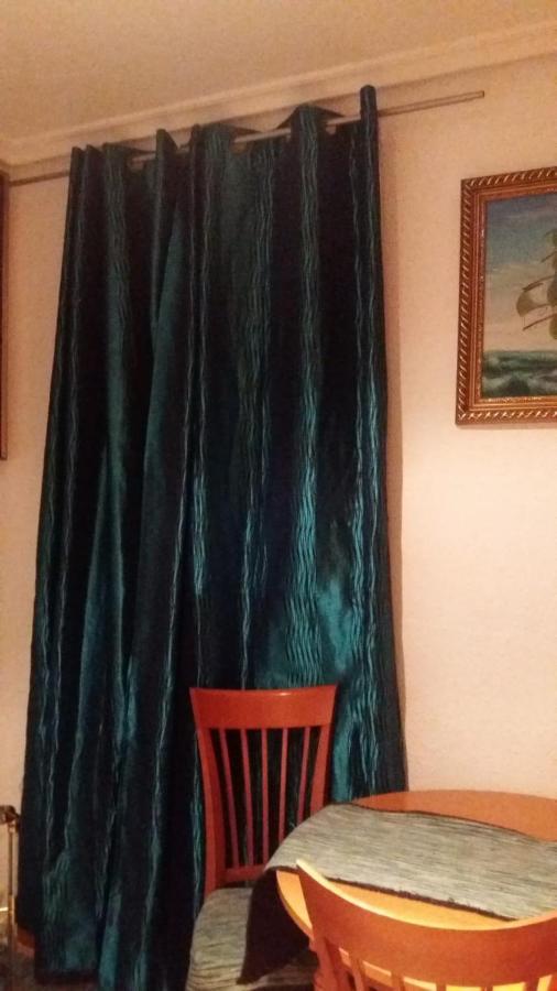 Habitacion Cookie En Chamberi マドリード エクステリア 写真